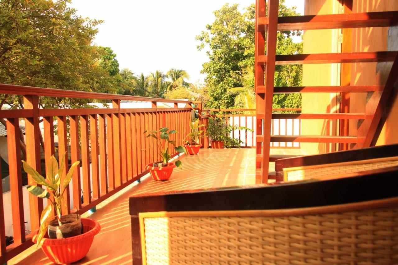 Muraka Inn Thoddoo Exterior foto